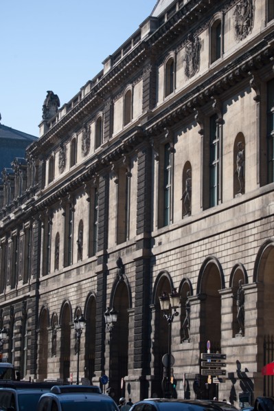 France, Région Ile de France, Paris 1er arrondissement, Rue de Rivoli, Musée du Louvre, façade