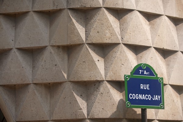 France, Région Ile de France, Paris 7e arrondissement, Rue Cognacq Jay, plaque de la rue Cognacq