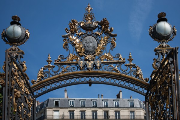 France, Région Ile de France, Paris 8e arrondissement, Parc Monceau, grille ouvragée, entrée du