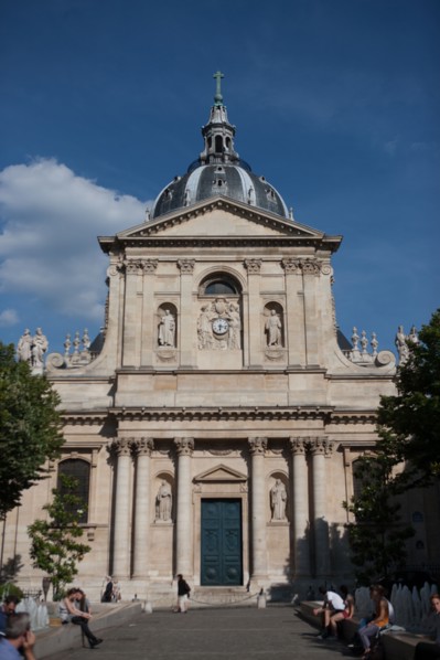 Place De La Sorbonne, Facade of the Sorbonne Chapel
