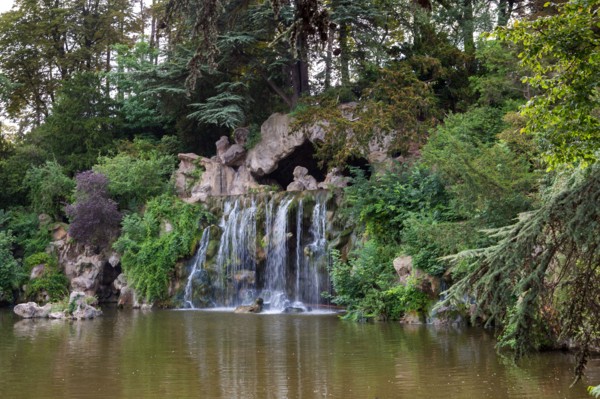 Bois De Boulogne, La Grande Cascade