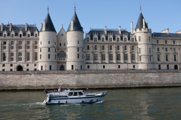 Quai de l'Horloge, Conciergerie