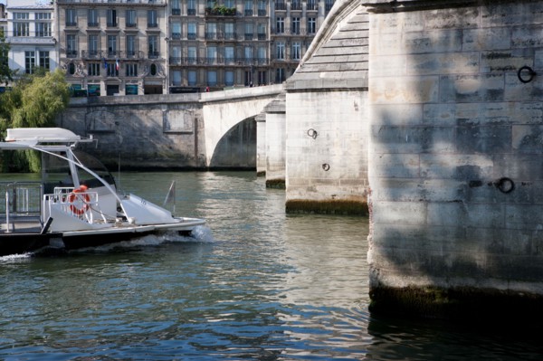 Quai Francois Mitterrand (Quai Des Tuileries), Pont du Carrousel