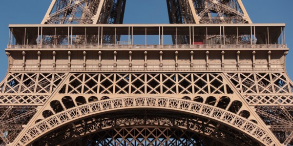 Tour Eiffel, Detail Des Motifs Au Niveau Du 1er Etage