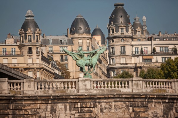 Seine, Pont De Bir Hakeim