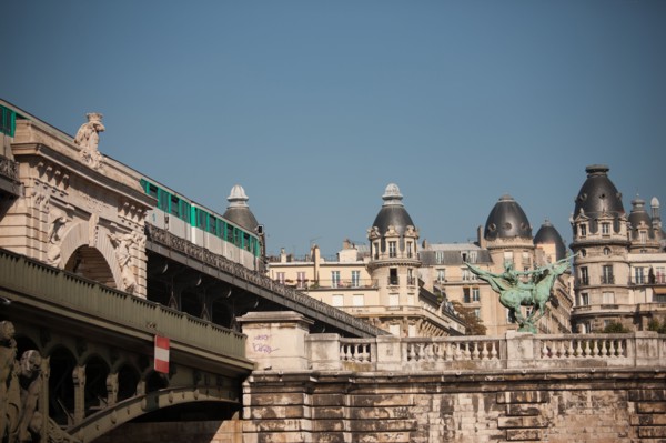 Seine, Pont De Bir Hakeim