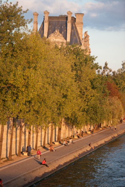 Quai Des Tuileries, Berges