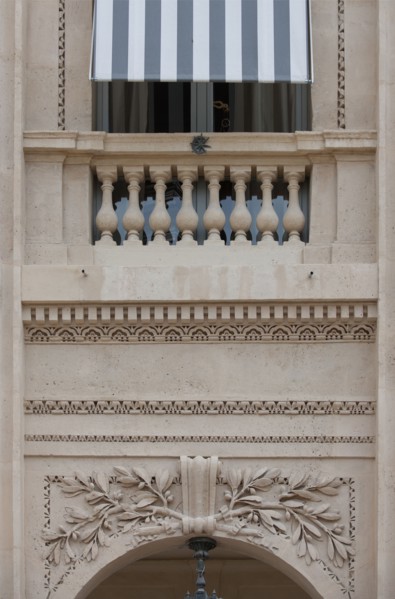 Jardins du Palais Royal, Pavillons De La Galerie Beaujolais