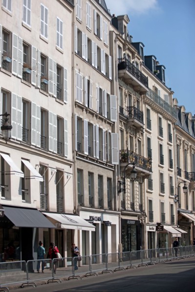 86 rue du Faubourg Saint Honoré, Face A L'Elysee
