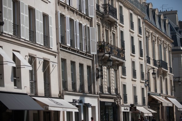 Buildings opposite the Elysée