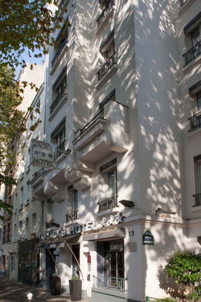 19 rue Stephen Pichon, Hôtel Jacks où mourut Jean Genet