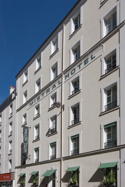 24 rue Cels, Hôtel Mistral où vécurent Sartre et Beauvoir