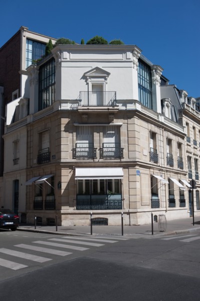 2 rue Fortuny, Angle Avec La Ru De Prony