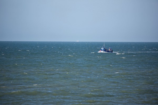 Chalutier de retour de pêche à Cabourg