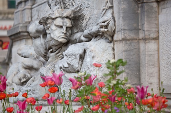 Lyon, sculpture Le Rhone et la Saone