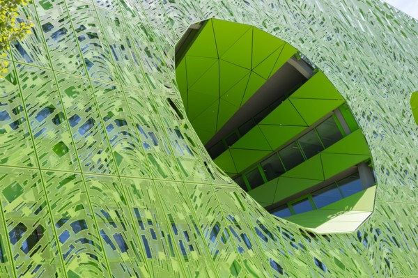 Lyon, Immeuble "Le Cube Vert" dans le quartier Confluence