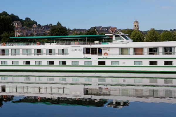 Honfleur, embarcadère des bateaux de croisière