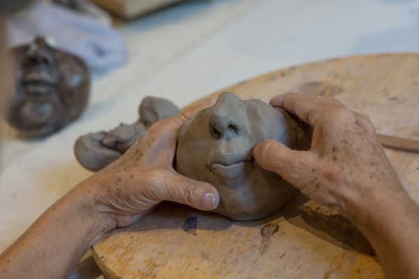 Paris, Atelier Elzevir, sculpted face