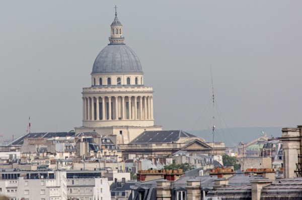 Paris, la coupole du Panthéon vue depuis une tour du 13e arrondissement