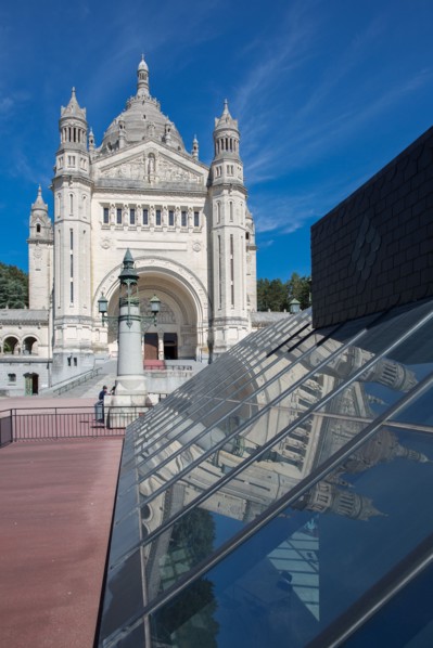 Basilique Sainte-Thérèse de Lisieux