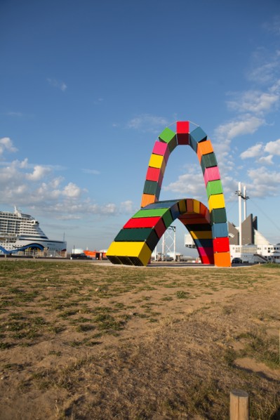 Le Havre, Catène de conteneurs, œuvre de Vincent Ganivet