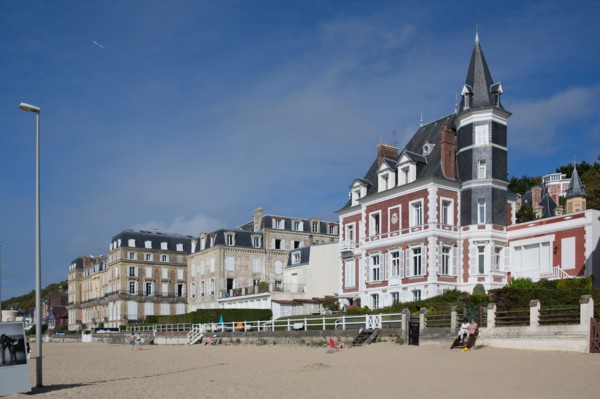 Trouville sur Mer, villas du front de mer