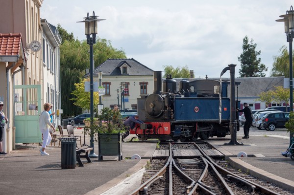 Le Crotoy (Baie de Somme, France), train touristique à vapeur