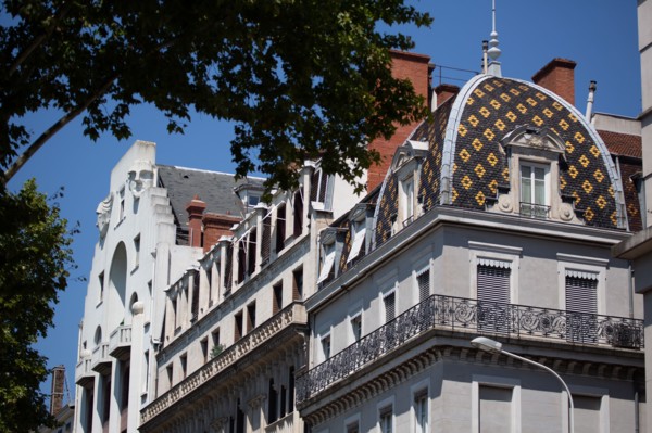 Roof with glazed tiles, Lyon