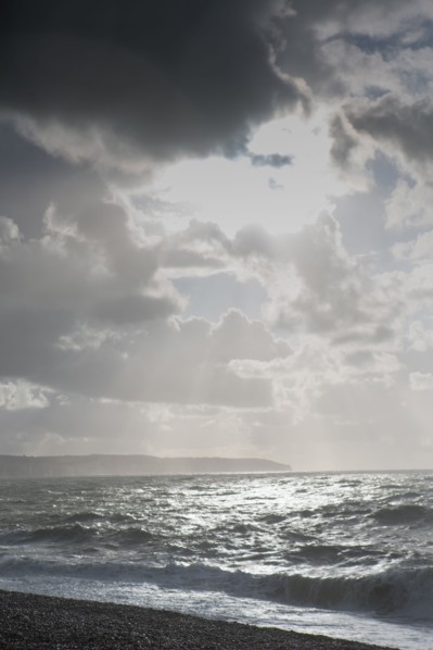 Dieppe, tempête sur la plage