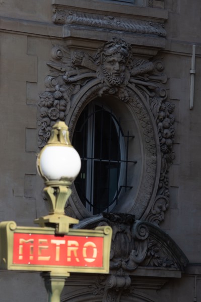 Paris, métro Sully-Morland