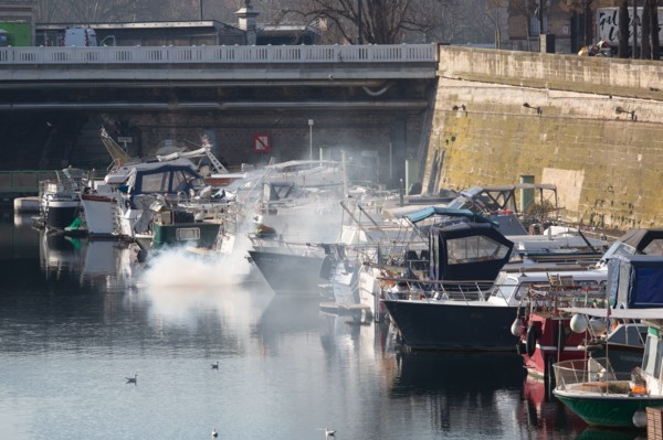 Paris, the Bassin de l'Arsenal (Port de l'Arsenal)