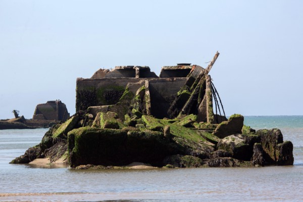 Côte de nacre, landing beaches