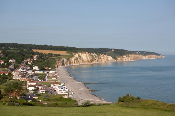 Hautot sur Mer, cliffs and waterfront