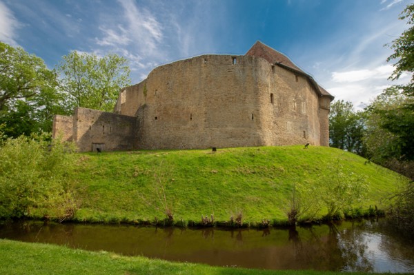 Château de Crèvecoeur, Fondation Schlumberger, à Crèvecoeur-en-Auge