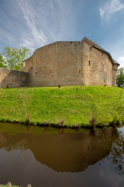 Château de Crèvecoeur, Fondation Schlumberger, à Crèvecoeur-en-Auge