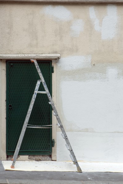 Paris, stepladder in front of a facade