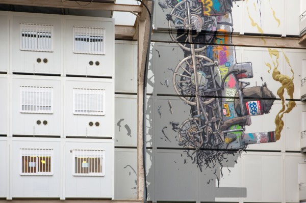 Paris, fresque sur le chantier du Centre Gaité