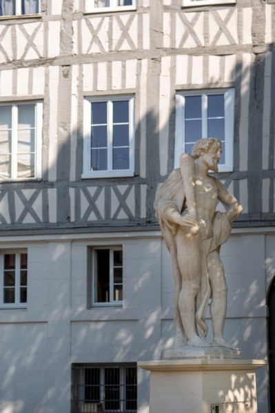 Rouen (Seine Maritime), place Henri IV