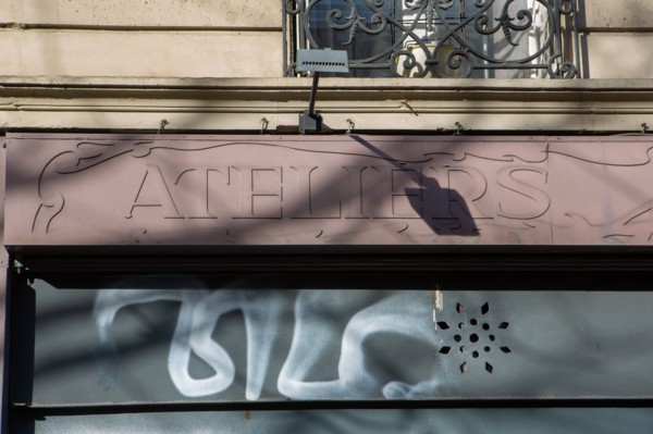 Paris, former workshops sign