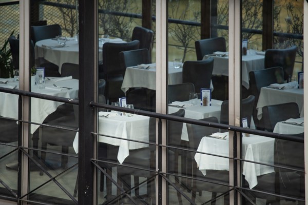 Paris, barge restaurant