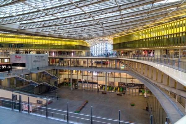 Paris, la Canopée closed to prevent spread of coronavirus