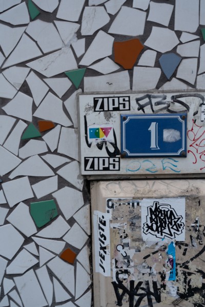 Paris, mur en faïence
