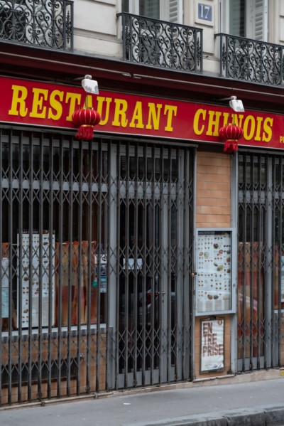 Paris, restaurant fermé pour cause d’épidémie de coronavirus
