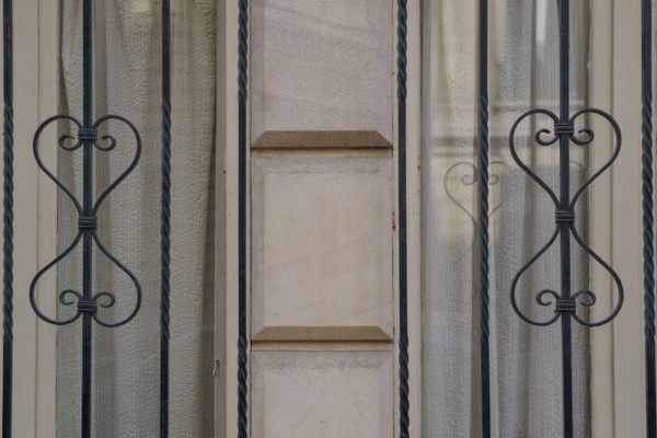 Paris starts re-opening from lockdown, May 2020