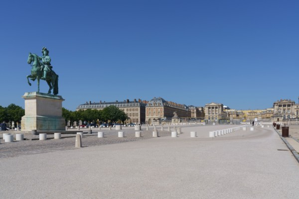 Le château de Versailles fermé à cause de l'épidémie de Covid-19