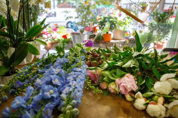 Paris, flower shop on rue d'Alésia
