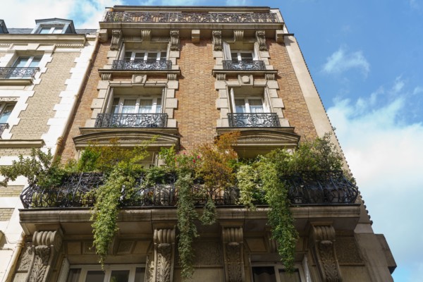 Paris, rue de l’Abbé Carton