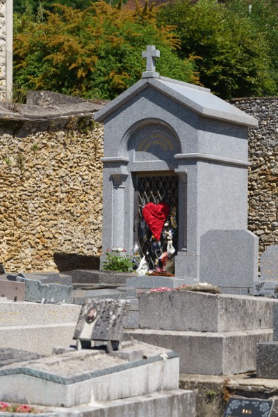 Tomb of Charles Aznavour, Montfort l'Amaury Cemetery, Yvelines