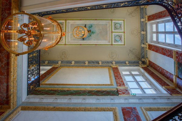 Château de Sceaux (Hauts-de-Seine), grand escalier