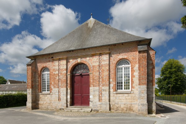 Protestant church in Luneray